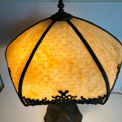 Antique c1900 Handel Style 6-Panel Slag Glass Lamp 22" Tall in Good Preowned Condition.