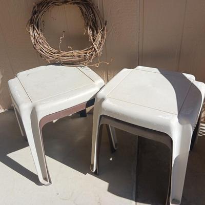 4 PLASTIC TABLES, TWIG WREATH AND A HANGING BIRD CAGE