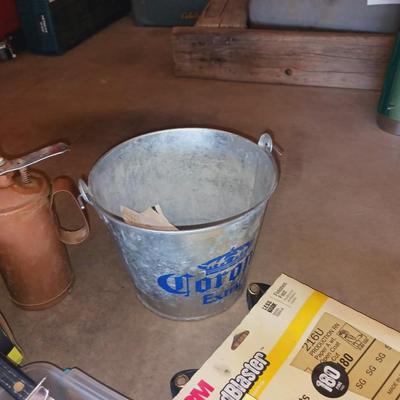 RYOBI 5" ORBITAL SANDER AND MISC GARAGE ITEMS