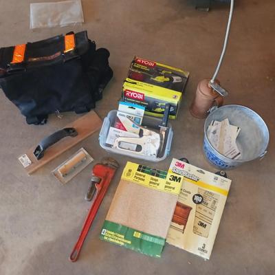 RYOBI 5" ORBITAL SANDER AND MISC GARAGE ITEMS