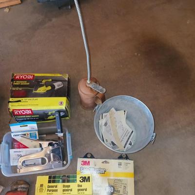 RYOBI 5" ORBITAL SANDER AND MISC GARAGE ITEMS