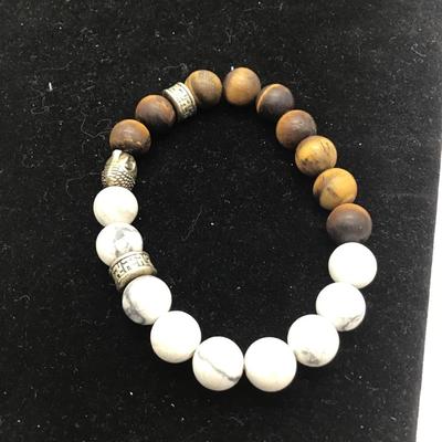 Brown and white beaded bracelet