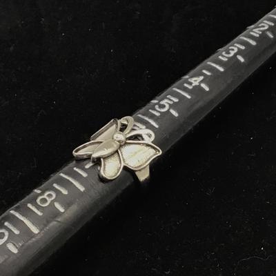 Butterfly fashion ring