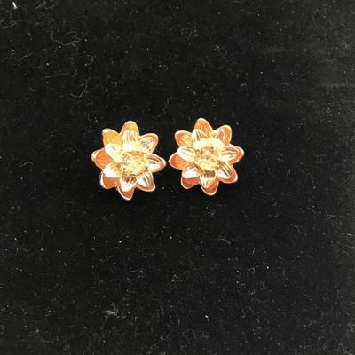 2 pcs / 1 pair rose gold lotus blossom flower stud earrings, earrings for brides, bridesmaids (MATTE/SHINY)