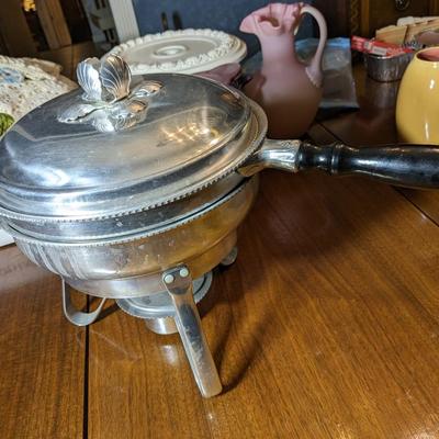 MID CENTURY VINTAGE 12" ROUND ALUMINUM CHAFING DISH & STAND STERNO