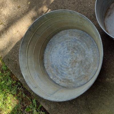 Galvanized Wash Tubs Set of Two in Good Condition (MB)