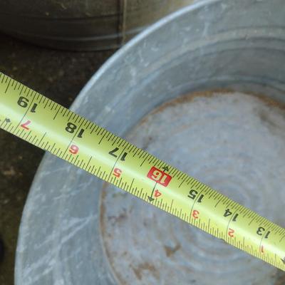 Galvanized Wash Tubs Set of Two in Good Condition (MB)