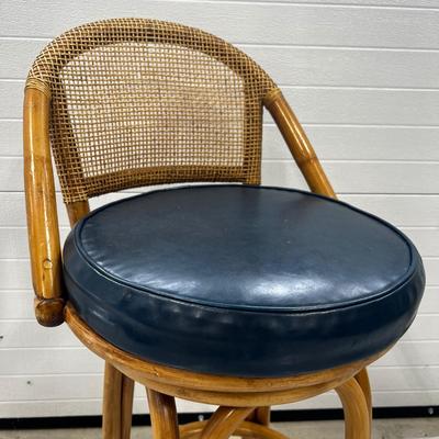 805 Set of Five Rattan Swivel Stools