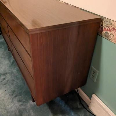 Stanley Distinctive Furniture Dresser