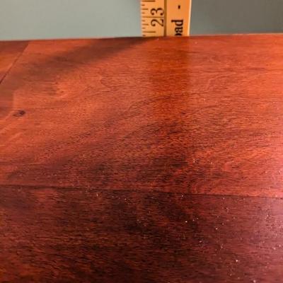 Lovely Muscoda Mfg Co Walnut Quarter Sewn Side Table