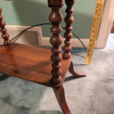 Lovely Muscoda Mfg Co Walnut Quarter Sewn Side Table