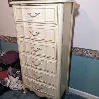 Westinghouse Broyhill (?) French Providential Dresser
