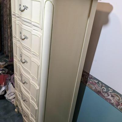 Westinghouse Broyhill (?) French Providential Dresser
