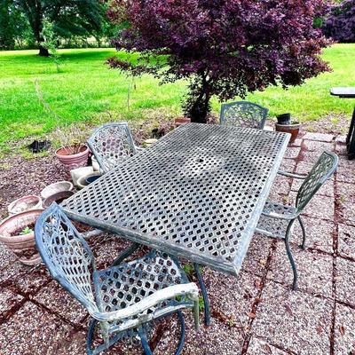 Vintage Aluminum Outdoor Patio Table and 4 Chairs with Patina