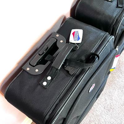 Set of 3 Brand New American Tourister Rolling Suitcases