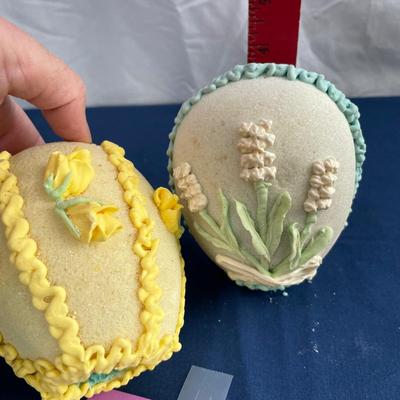 Vintage sugar eggs