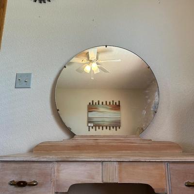 VANITY WITH MIRROR
