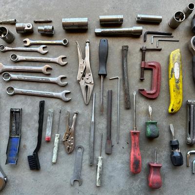 LARGE VARIETY OF HAND TOOLS