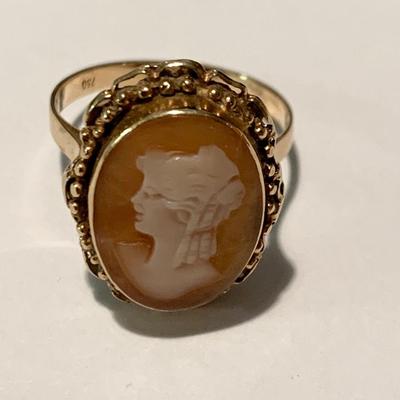 18k Yellow Gold Cameo Estate Ring Size 8 5 grams