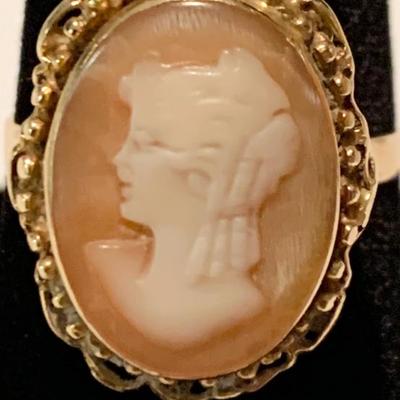 18k Yellow Gold Cameo Estate Ring Size 8 5 grams