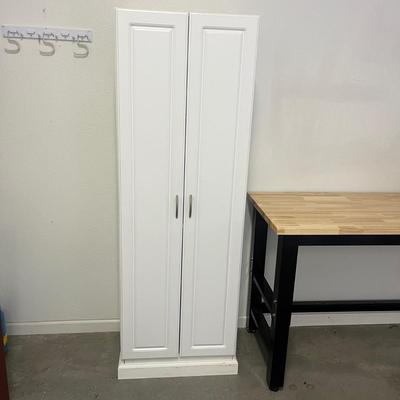 White Cabinet, Shelves & Storage Tub (G-MG