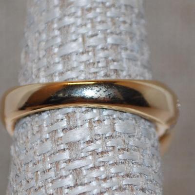Size 7 Large White Faux Pearl Ring with Side "Rings" Accents on a ,925 Gold Plated Band (7.3g)