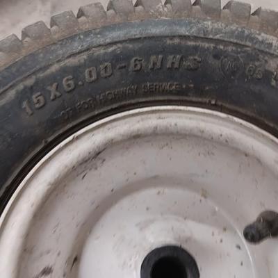 Four small tires with rims - Turf saver - 15 x 6.0 - Carlisle - Hi-run