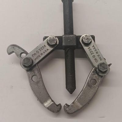PowerbuII Valve Spring compressor & K-D 2294 heavy-duty gear puller