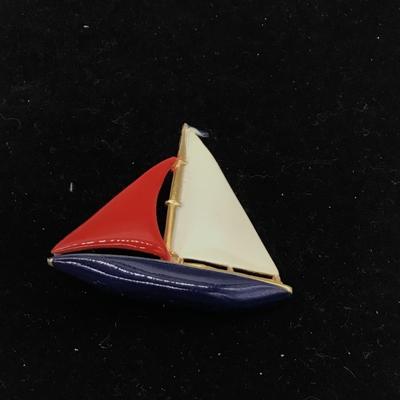 Vintage sailboat brooch