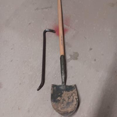 Jackson Pony irrigation shovel - and a crowbar