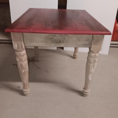 Neat farm style end table