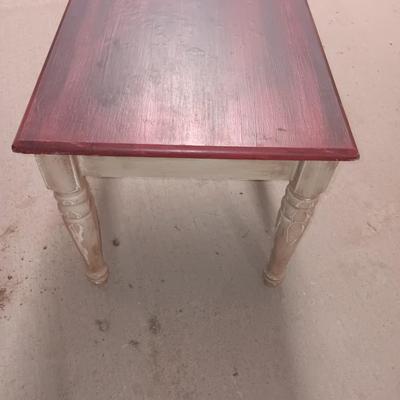 Neat farm style end table