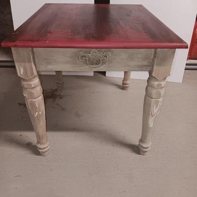 Neat farm style end table