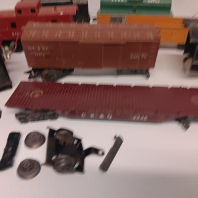 Marx 666 Die- Cast Steam Locomotive Engine Smoker Santa FE train & track set