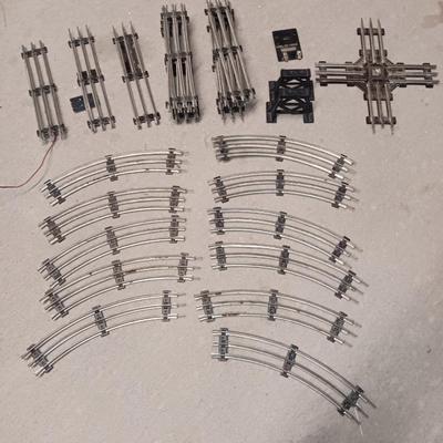 Marx 666 Die- Cast Steam Locomotive Engine Smoker Santa FE train & track set
