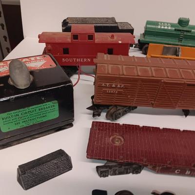 Marx 666 Die- Cast Steam Locomotive Engine Smoker Santa FE train & track set