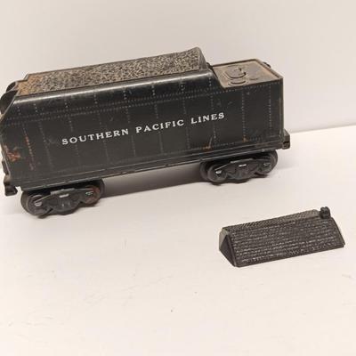 Marx 666 Die- Cast Steam Locomotive Engine Smoker Santa FE train & track set