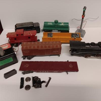 Marx 666 Die- Cast Steam Locomotive Engine Smoker Santa FE train & track set