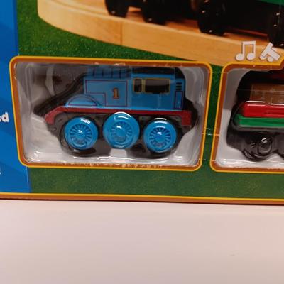 Thomas & Friends around-the-tree set Battery powered