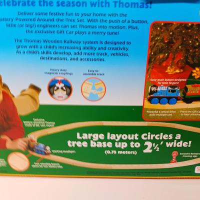 Thomas & Friends around-the-tree set Battery powered
