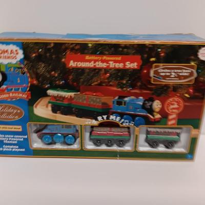 Thomas & Friends around-the-tree set Battery powered