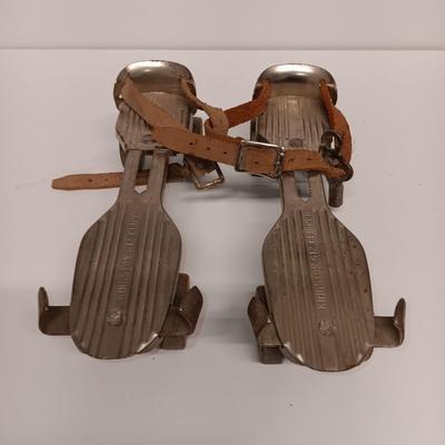 Kingston 612 Clipper Antique metal roller skates
