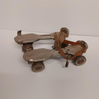 Kingston 612 Clipper Antique metal roller skates