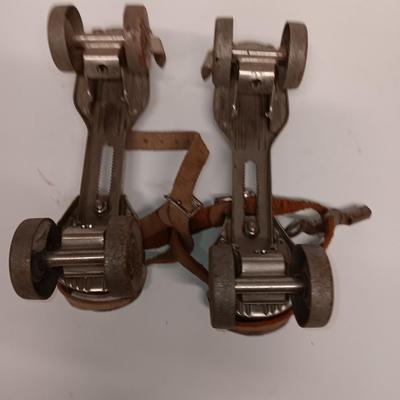 Kingston 612 Clipper Antique metal roller skates