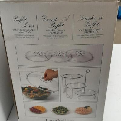 Creative ware Lightly used Orbit Buffest server with 3 unbreakable Polycarbonate bowls and lids