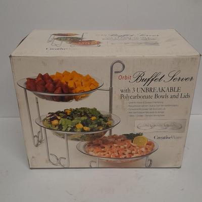 Creative ware Lightly used Orbit Buffest server with 3 unbreakable Polycarbonate bowls and lids