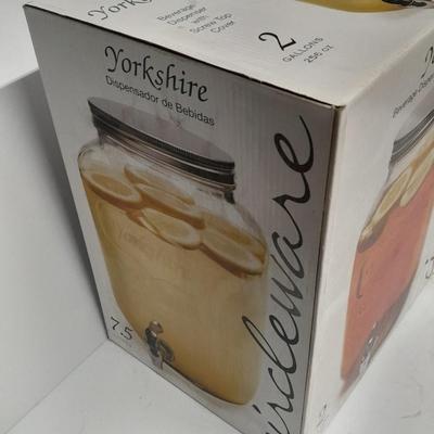 Circle ware Lightly used Yorkshire Beverage Despencer with screw top cover