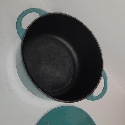 Beautiful cast iron FIESTA pot with lid