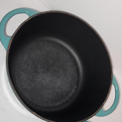 Beautiful cast iron FIESTA pot with lid