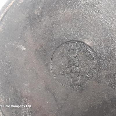 10" Lodge cast iron skillet